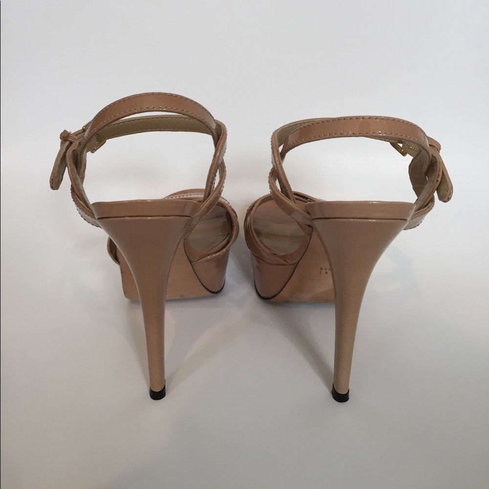 Stuart Weitzman nude patent Nexus platform sandals - Picture 2 of 8